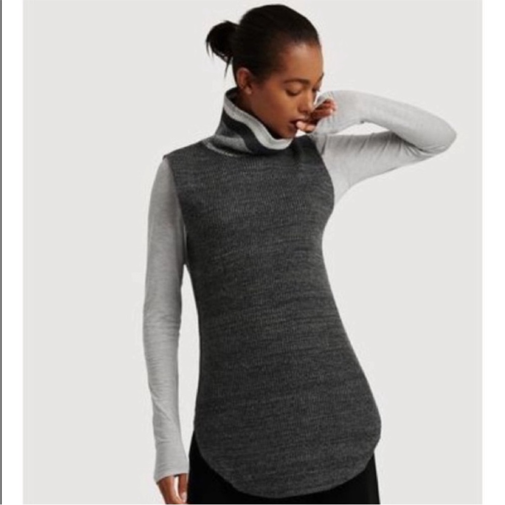 Kit+Ace traverse Tunic Sweater like new size small